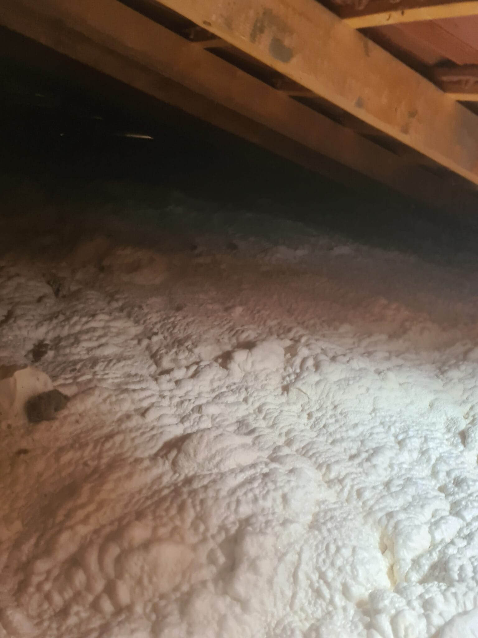 isolatie pod spuma poliuretanica