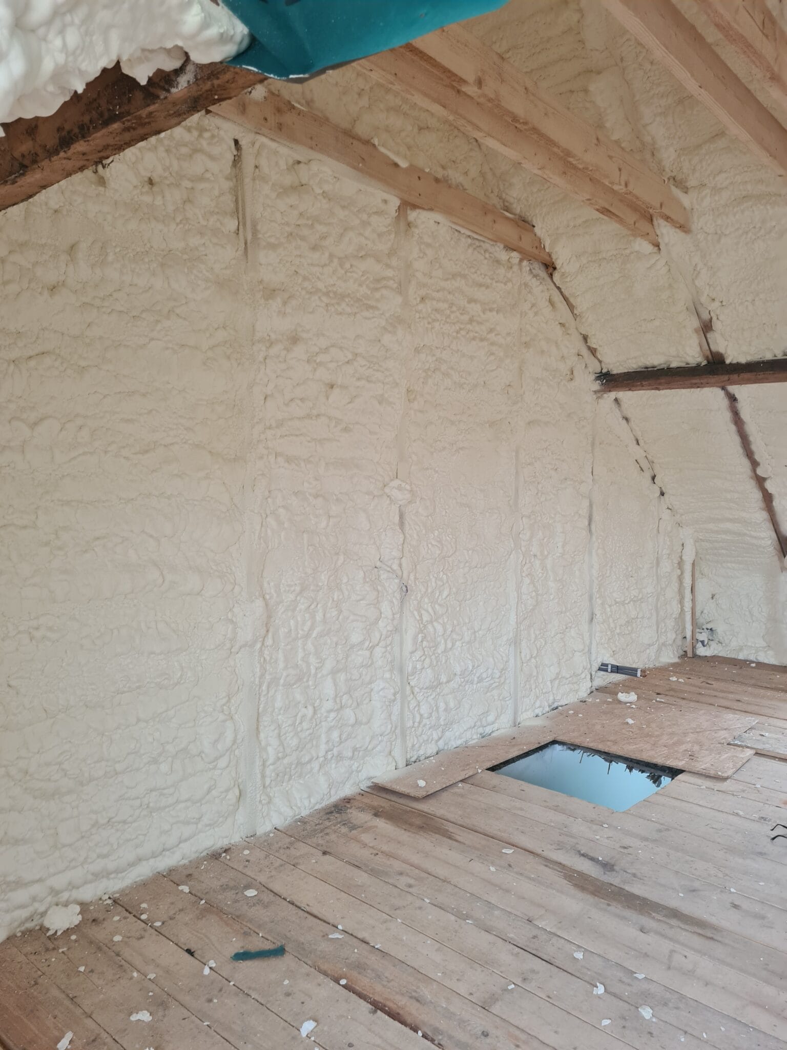 perete spuma poliuretanica