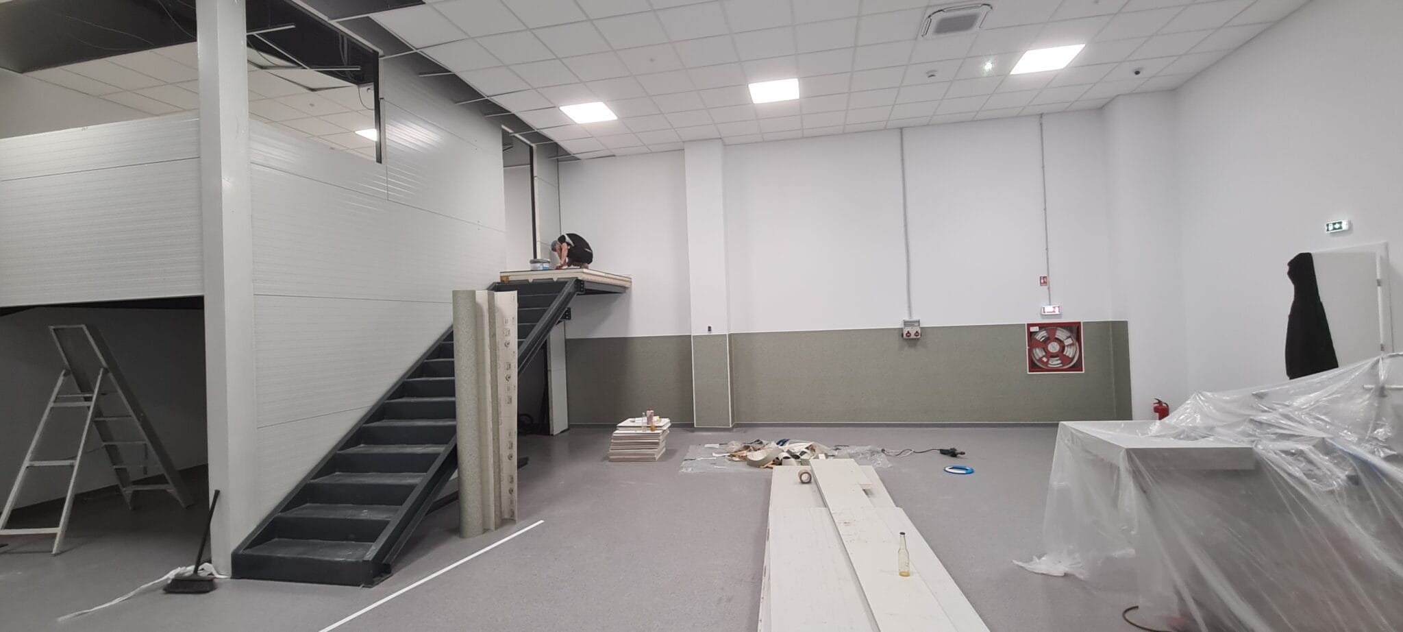 cabina metalica hala industriala